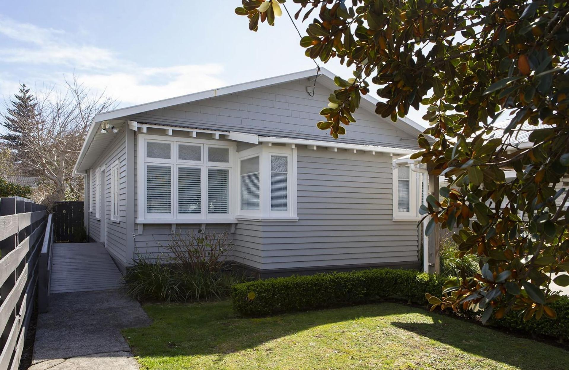 Michelia Figo Cottage New Plymouth Exteriör bild